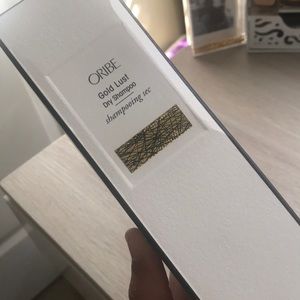 Oribe dry shampoo